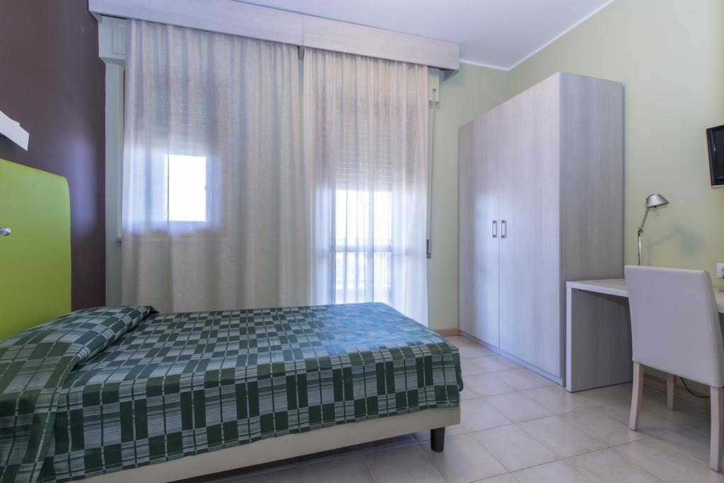 Hotel Residence Ulivi E Palme Cagliari Exteriör bild