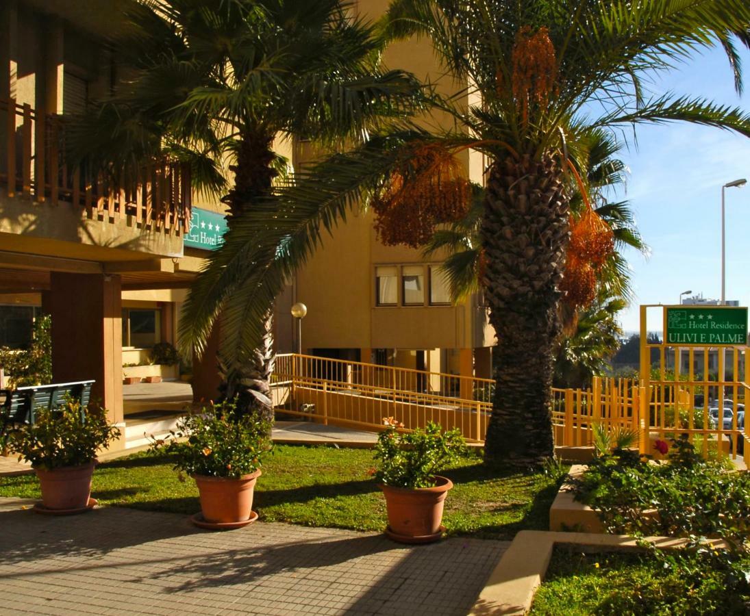 Hotel Residence Ulivi E Palme Cagliari Rum bild